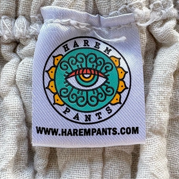 Harem Pants Cream Wide Leg Pants w/ Relaxed Fit in excellent condition like new! - Picture 6 of 10